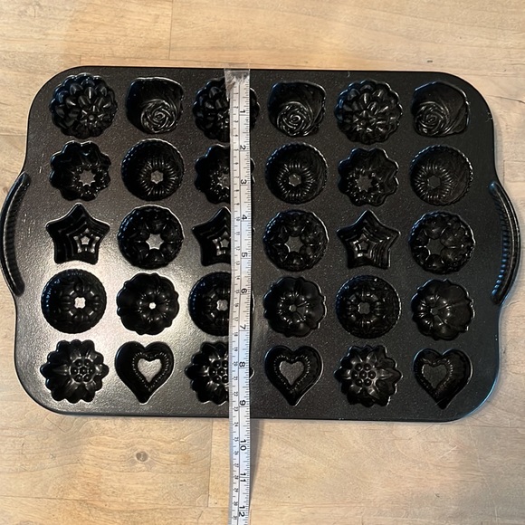 BUNDT TEA CAKE & CANDIES NonStick Pan 2.5cup .59Liter Flower Star Heart Cake NEW - Picture 15 of 16